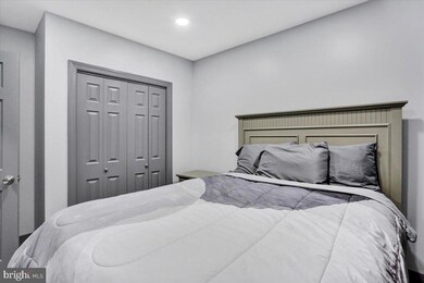 553 Wunder St, Reading, PA 19602 - photo 4