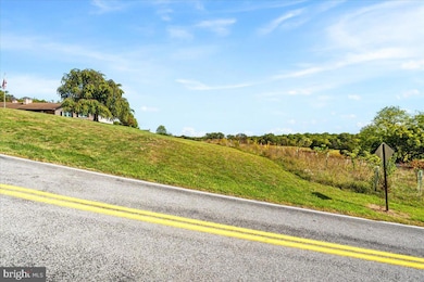 4014 Resley Rd, Hancock, MD 21750 - photo 2