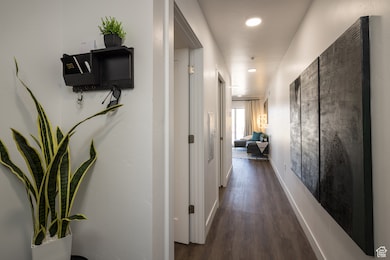 ***Photos are of a similar unit.***