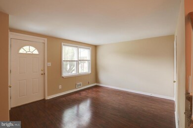 4331 Eldone Rd, Baltimore, MD 21229 - photo 5