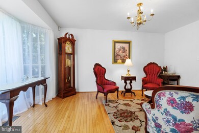 11610 Scarlet Leaf Cir, Germantown, MD 20876 - photo 6