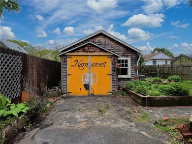 61 Blanding Ave, Barrington, RI 02806 - photo 4