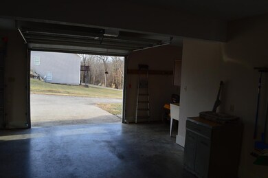 94 Gwinn Island Cir, Danville, KY 40422 - photo 7