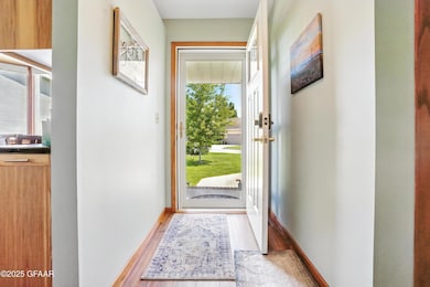 4582 Cherry St, Grand Forks, ND 58201 - photo 3