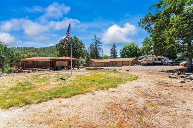 10431 Blackwell Rd, Central Point, OR 97502 - photo 7