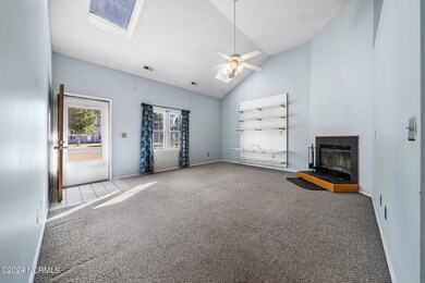 6-web-or-mls-7009 Quail Woods - 6