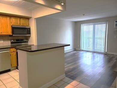 576 Washington St unit 202, Weymouth, MA 02188 - photo 3