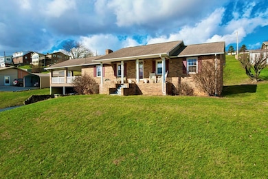 817 Midnight Dr, Chilhowie, VA 24319 - photo 2