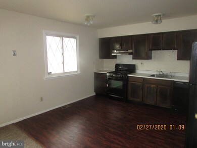 34 Sandal Ln, Willingboro, NJ 08046 - photo 4