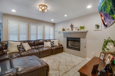 13801 Ryderwood Dr, Horizon City, TX 79928 - photo 4