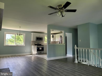 219 Vineyard Rd, Atco, NJ 08004 - photo 5