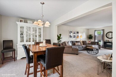 04_1416-Whispering-Trail_Living-Room-Din