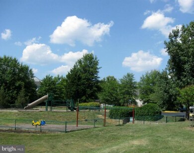 657 Burtons Cove Way, Annapolis, MD 21401 - photo 2