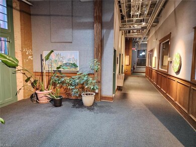 More Common Area Decor!