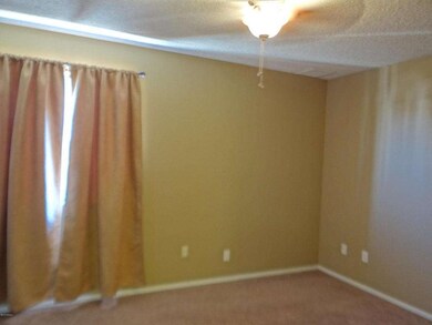 10511 W Golden Ln, Peoria, AZ 85345 - photo 5