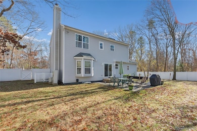 262 Walker Ave, East Patchogue, NY 11772 - photo 6