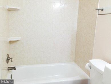 9451 Fairfax Blvd unit 301, Fairfax, VA 22031 - photo 3