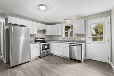 47 Blodgett St unit 49, Springfield, MA 01108 - photo 2