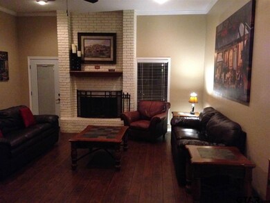 5803 5803 Sheffield Dr, Tyler, TX 75703 - photo 4