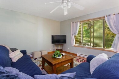 05_12476SpruceSt_10001_LivingRoom_LowRes