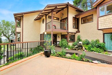 Expansive Stanley Kohlenberger Designed Tri-Level 