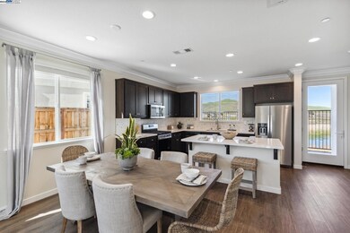 1480 Monument Ln, Fairfield, CA 94533 - photo 6