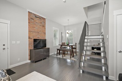 41 E Columbus St, Columbus, OH 43206 - photo 5