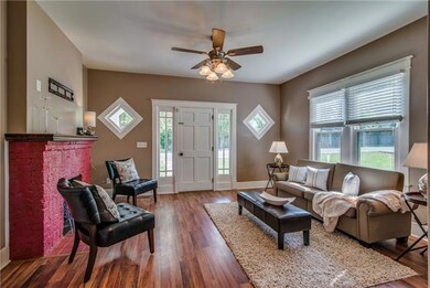 112 W End Ave, Dickson, TN 37055 - photo 4