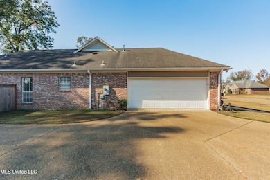 306 Kirkwood Dr, Clinton, MS 39056 - photo 5