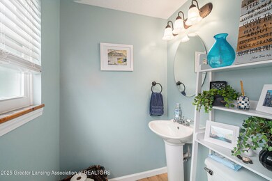 1/2 Bath