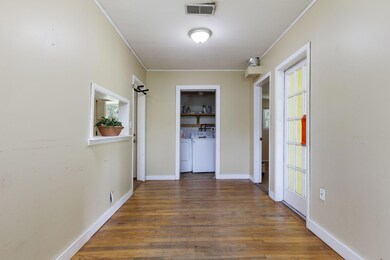 6-web-or-mls-5109 Nimitz Rd Milton 6