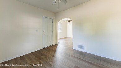 1608 S Cedar St, Lansing, MI 48910 - photo 4