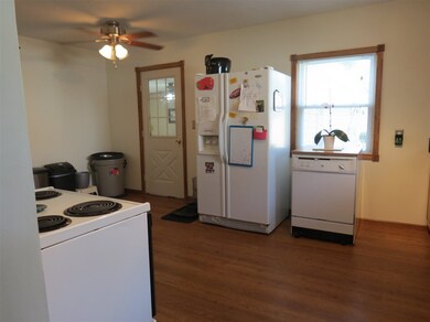 923 W South St, Bluffton, IN 46714 - photo 5