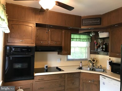 59 2nd St, Reading, PA 19607 - photo 6