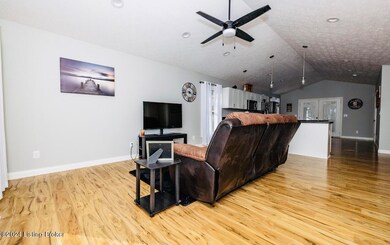 460 Cs-2015, Lebanon Junction, KY 40150 - photo 3