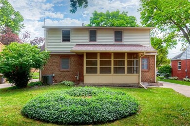 4042 39th Place, Des Moines, IA 50310 - photo 3