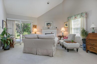 12 Braddish Ct Portland ME-large-009-009