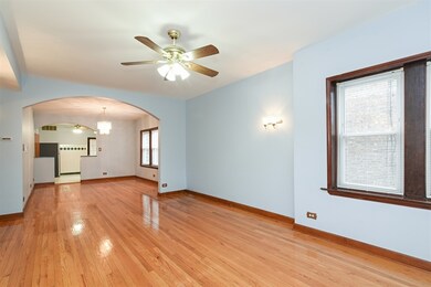 6247 N Mozart St unit 2, Chicago, IL 60659 - photo 5