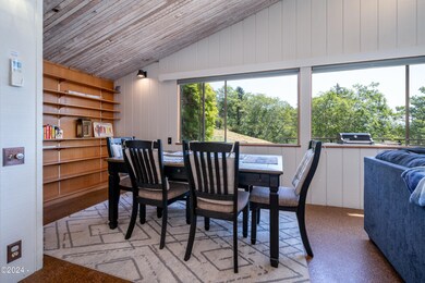 Great Room - Dining