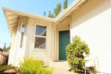 5006 Freeport Ln unit A, Mukilteo, WA 98275 - photo 2