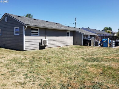 730 NW Sherman St, Sheridan, OR 97378 - photo 6