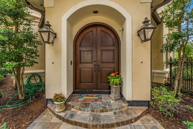 1601 Glourie Dr, Houston, TX 77055 - photo 2