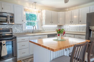 1 Applebee Ave, Webster, MA 01570 - photo 5