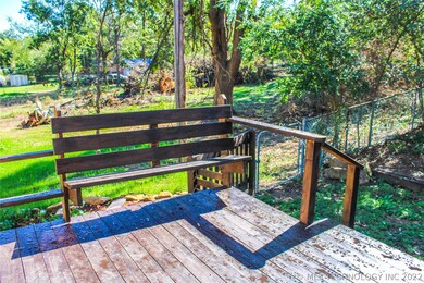 717 Locust Ave, Eufaula, OK 74432 - photo 3