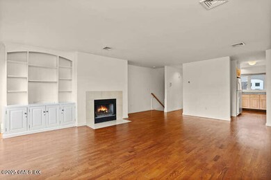 453 E Putnam Ave unit 3C, Cos Cob, CT 06807 - photo 2