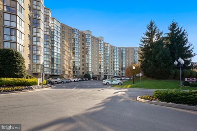 The Fairways unit 61006, Silver Spring, MD 20906 - photo 2