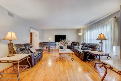 49 Davids Ln Howell NJ 07731-large-005-3