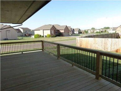 Huge covered deck.