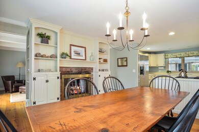 008-photo-dining-room-7238874