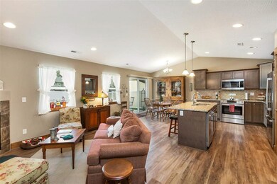 613 Canterbury Ln, Colbert, WA 99005 - photo 6